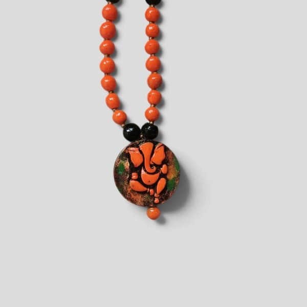 img_54878444604118820924050096720778229325.jpg Vinayaka Grace Necklace Set